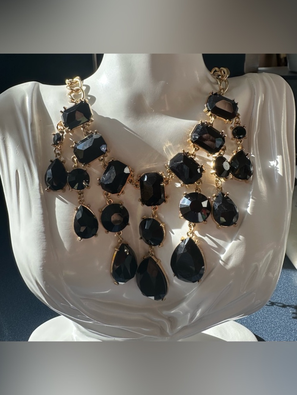 Black Gold-Tone Bib Statement Necklace Teardrop-Shaped Drop Cascading Claw Clasp